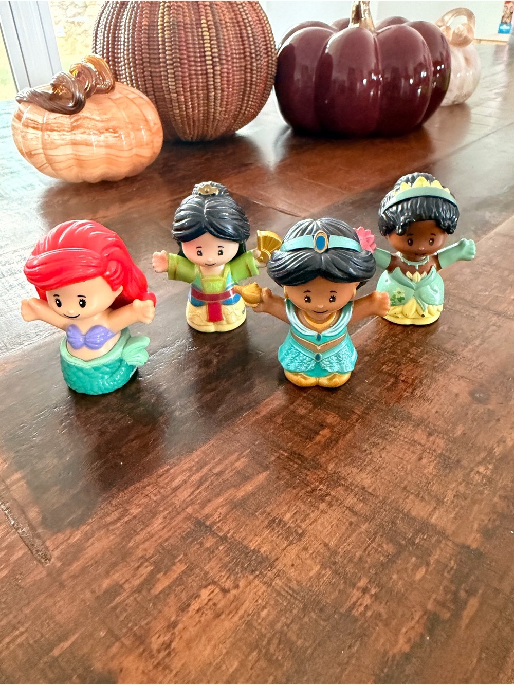 👚CLOSET CLEAN OUT SALE👖 4 Little People Princesses